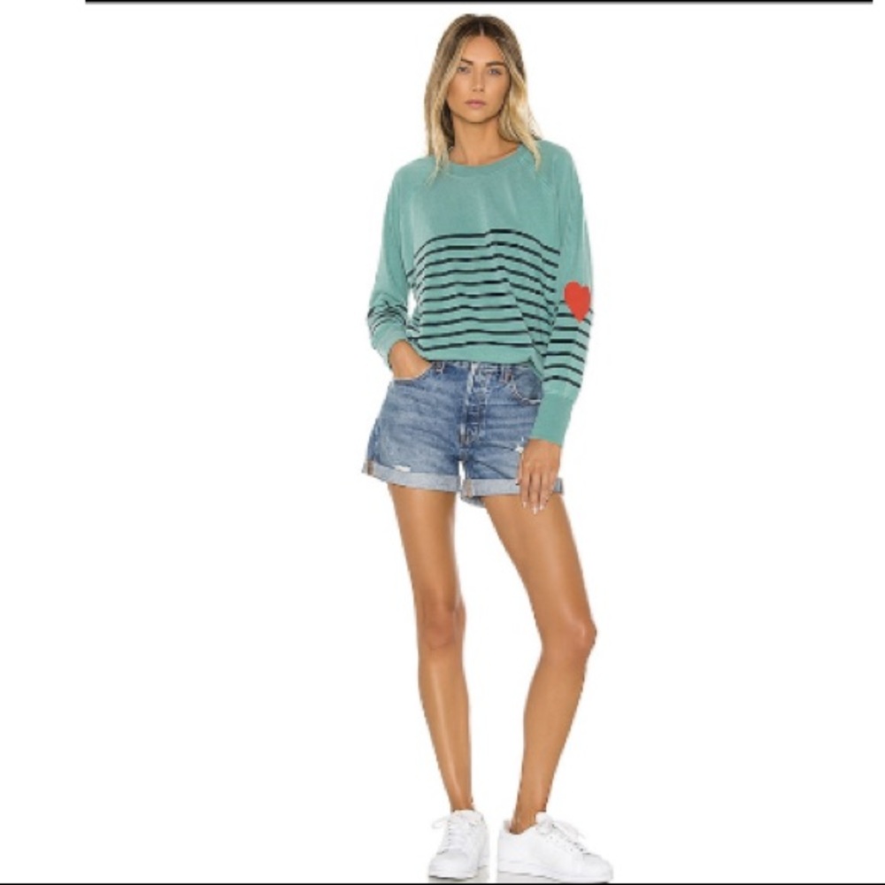NWT LEVIS 501 MID RISE BUTTON FLY SHORTS